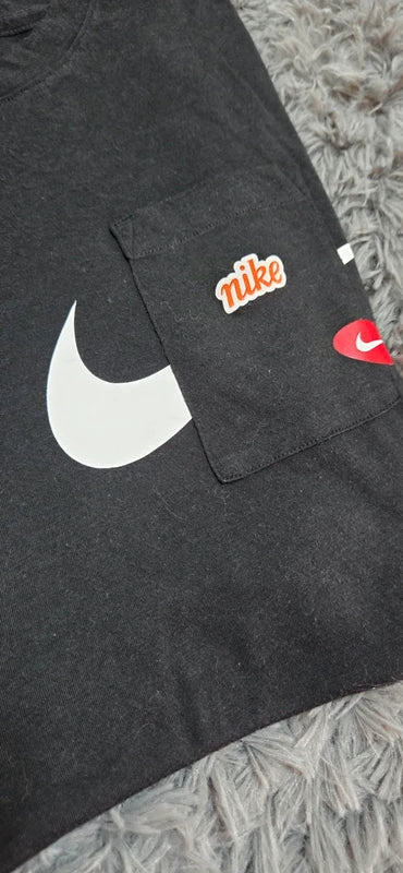 Nike Crop Top T-Shirt Negra