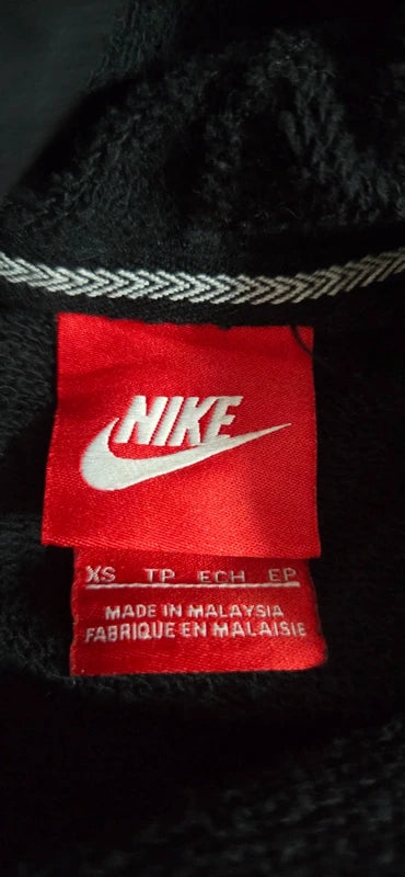 Nike Hoodie Negra