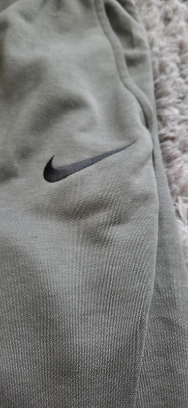 Nike Jogger Pants Verde Oliva