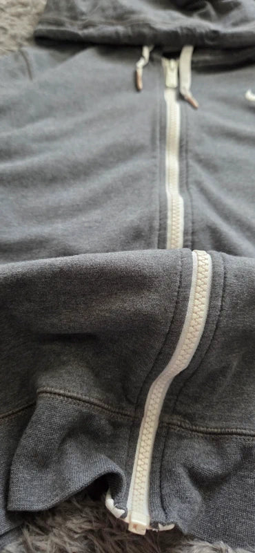 Sudadera Nike con Cremallera y Capucha Gris