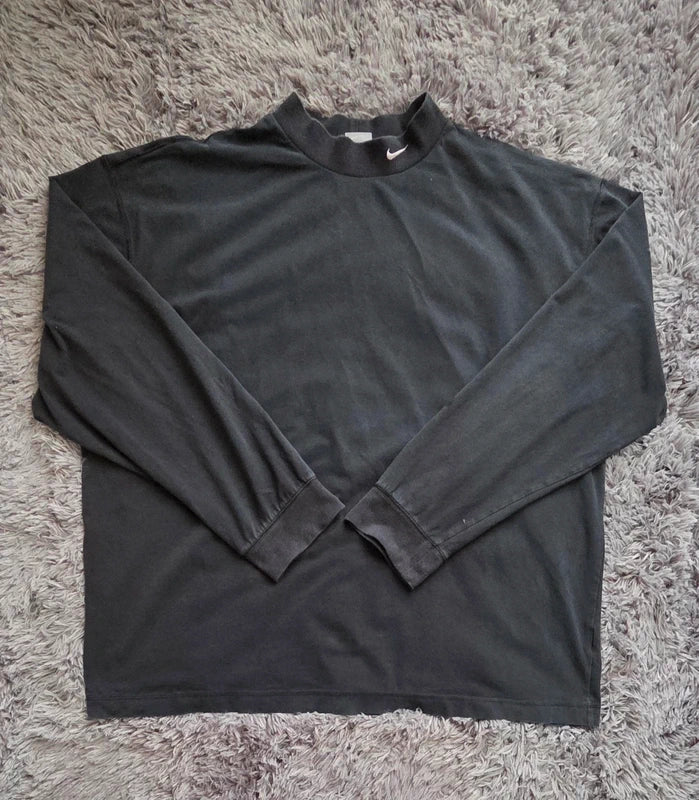 Sudadera Nike Negra Minimal Cuello Alto